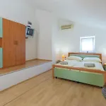 Apartment Izabela *