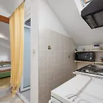 Apartment Izabela *